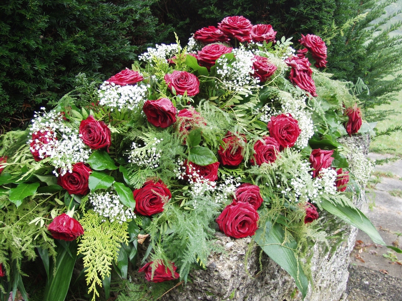 funeraire-RAMATUELLE-min_roses-61203